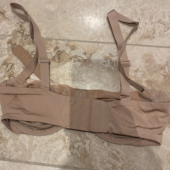 NWT Skims Unlined Balconette Bra - Picture 7 of 9